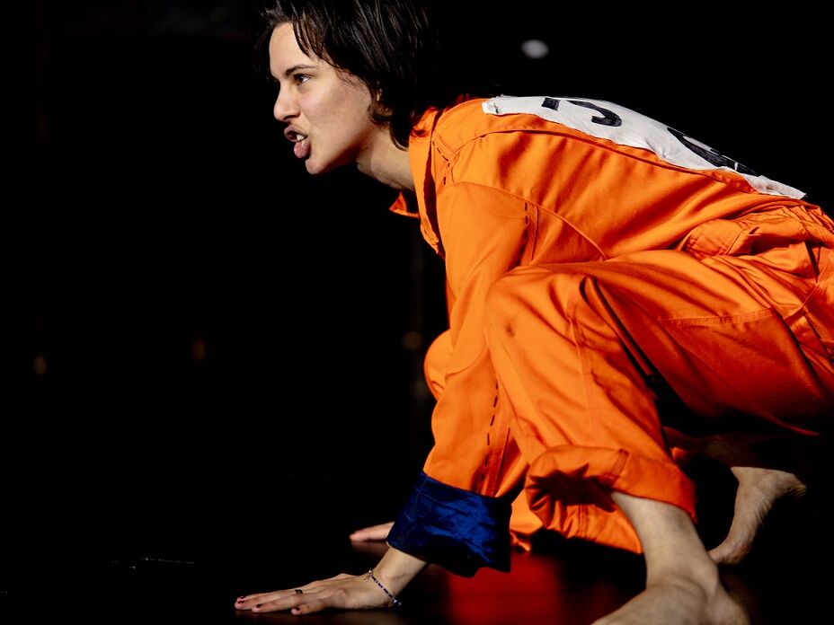 Kostüm- und Maskenbild für das Absolvent:innen-Vorsprechen des Schauspiel Abschlussjahrgangs der UdK